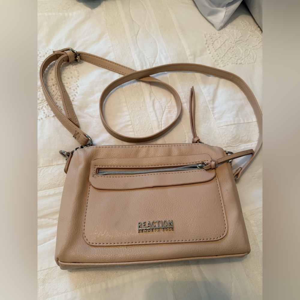 Kenneth Cole Reaction light pink Crossbody Bag with Adjustable Strap - Picture 5 of 9